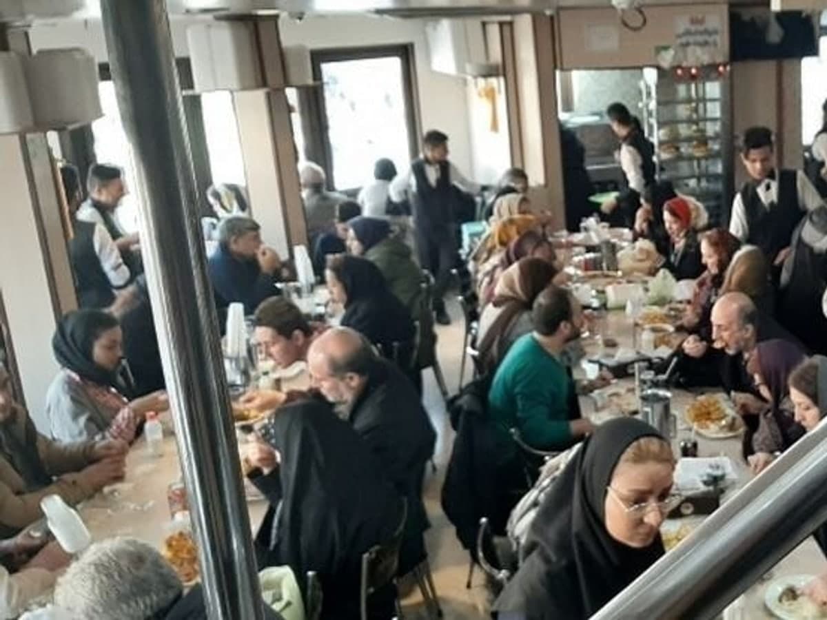رستوران مسلم بازار