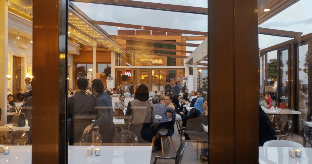 تصویر تجربه Shandiz Galleria Restaurant