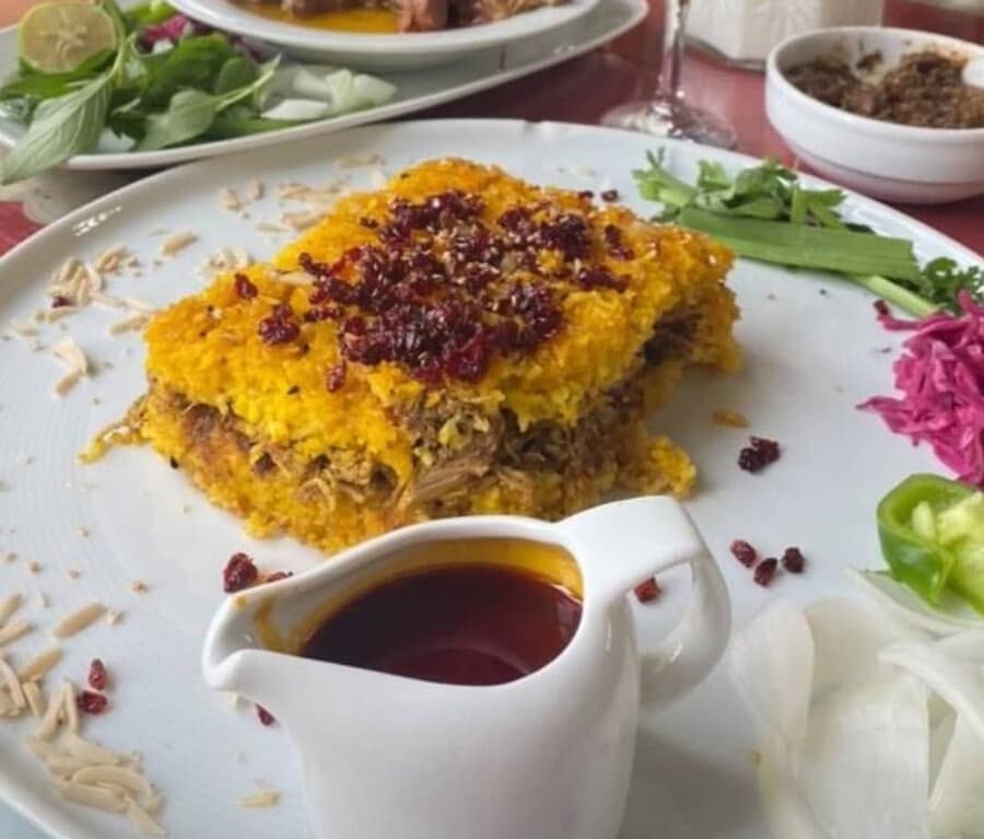 کافه‌رستوران عمارت شاپوری