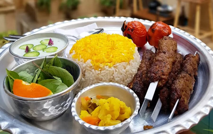 خانه سنتی زرنگار