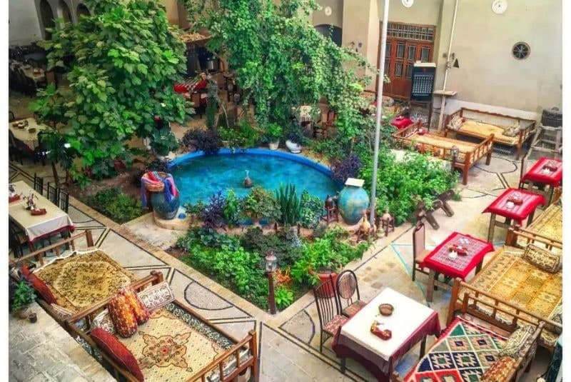 رستوران هتل جاده ابریشم