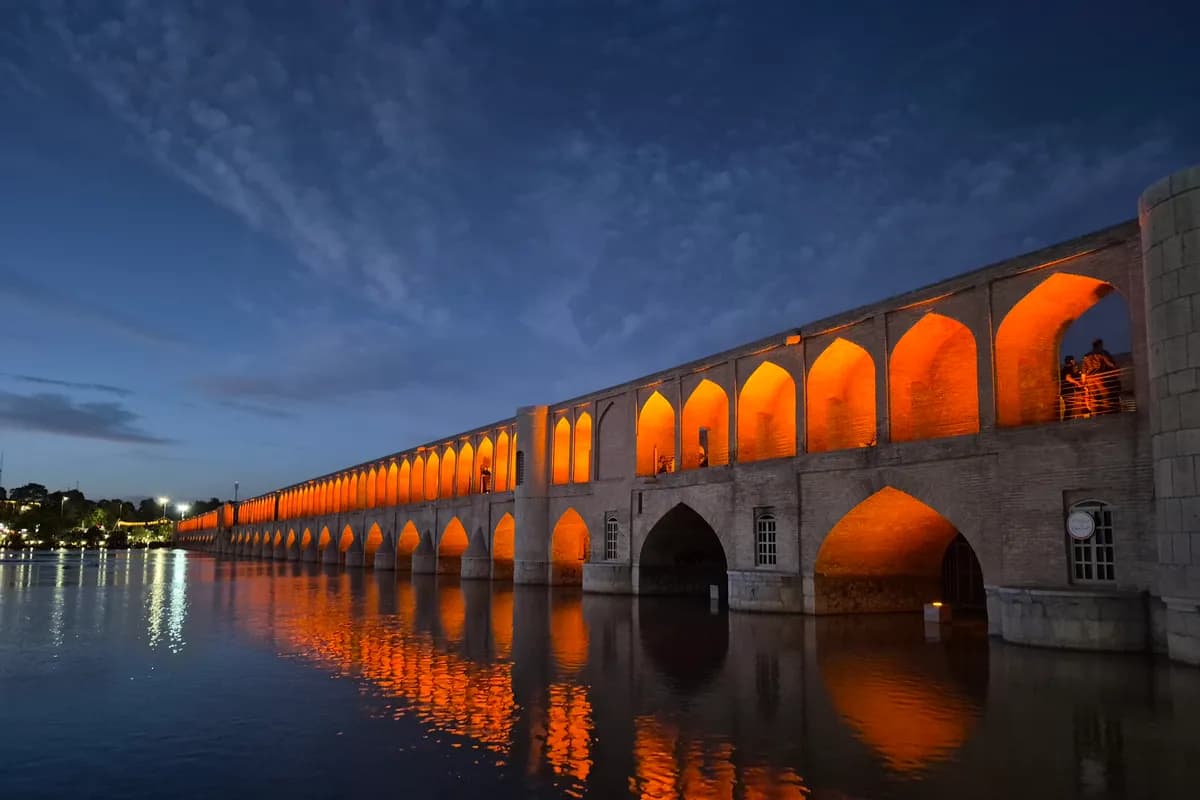تصویر تجربه سفر به اصفهان