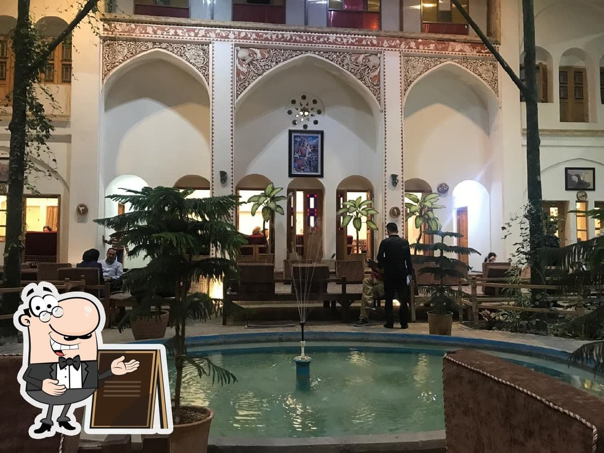 رستوران سنتی مظفری کاشان