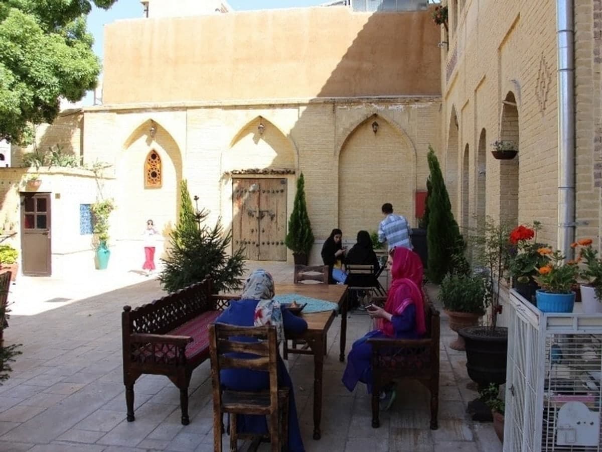 کافه فتحالملوکی شیراز