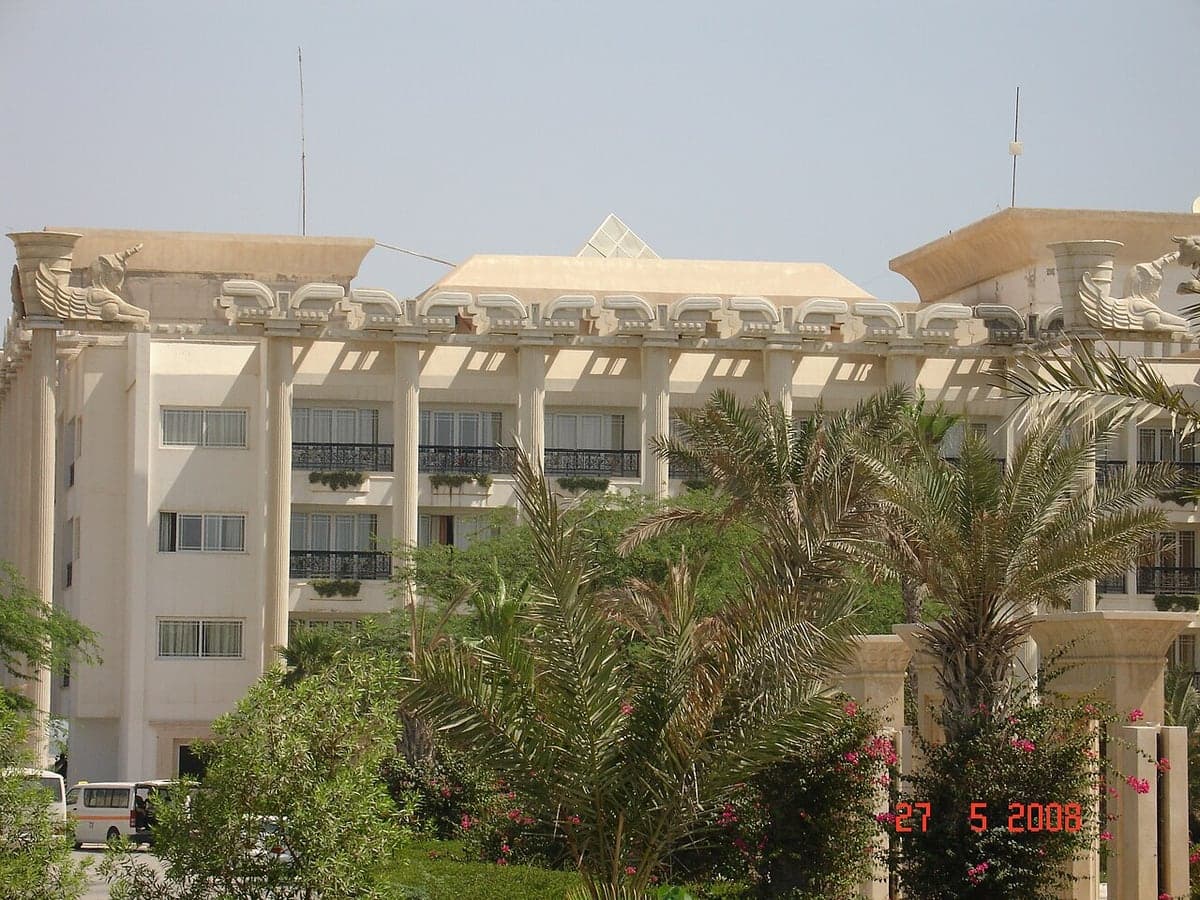 هتل بزرگ داریوش