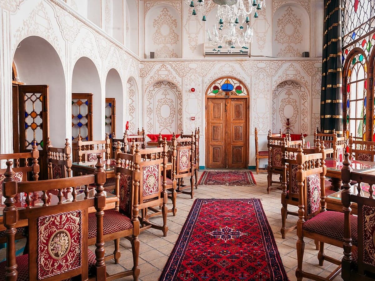 بوتیکهتل قصر منشی